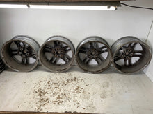 Laden Sie das Bild in den Galerie-Viewer, 4x Alufelge 18 Zoll 7.0" 5x112 43ET Glanz Silber 8U0601025F Audi A6 C6 Rim Wheel FEL9454241424tr