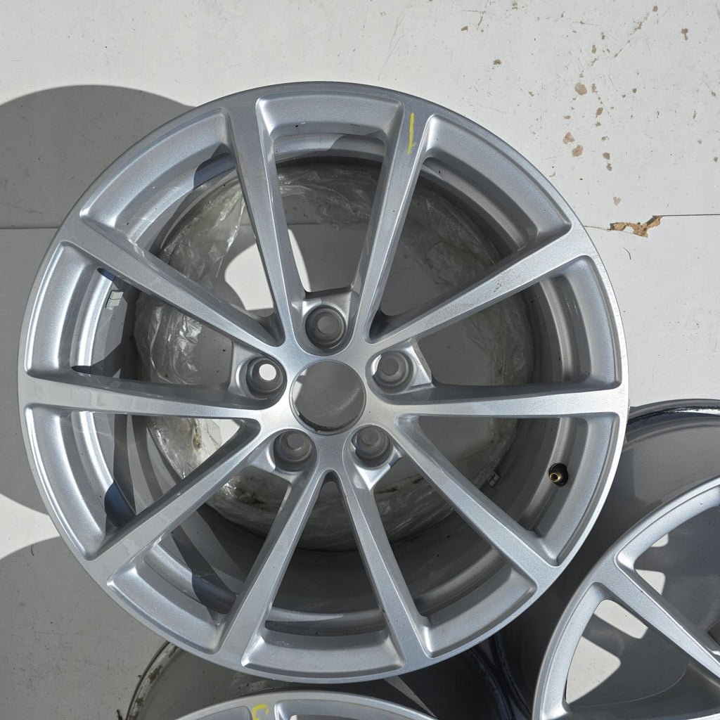 1x Alufelge 17 Zoll 7.5" 5x112 36ET Glanz Silber 4K0601025 Audi A6 C8 Rim Wheel FEL3451009653pj