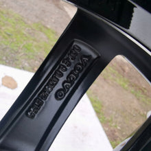 Load image into Gallery viewer, 1x Alufelge 18 Zoll 8.0" 5x108 55ET Glanz Schwarz 31373337 Volvo V60 S80 S60 FEL2398618784yt