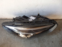 Load image into Gallery viewer, Frontscheinwerfer Mercedes-Benz W247 A2479065803 LED Rechts Headlight