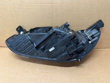 Load image into Gallery viewer, Frontscheinwerfer Ford Focus NX7B-13E014-CF LED Rechts Scheinwerfer Headlight SCH6978897450av
