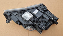 Load image into Gallery viewer, Frontscheinwerfer Skoda Superb III 3V1941015B Xenon Links Scheinwerfer Headlight