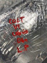 Laden Sie das Bild in den Galerie-Viewer, Frontscheinwerfer Mitsubishi Colt VI 8301A283 Links Scheinwerfer Headlight