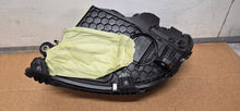 Laden Sie das Bild in den Galerie-Viewer, Frontscheinwerfer Mercedes-Benz W206 A2069062204 Full LED Rechts Headlight SCH9453971700za