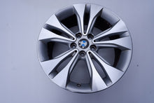 Laden Sie das Bild in den Galerie-Viewer, 1x Alufelge 18 Zoll 7.5" 5x112 52ET Glanz Silber 6856068 BMW F39 F48 Rim Wheel FEL9235598558zo