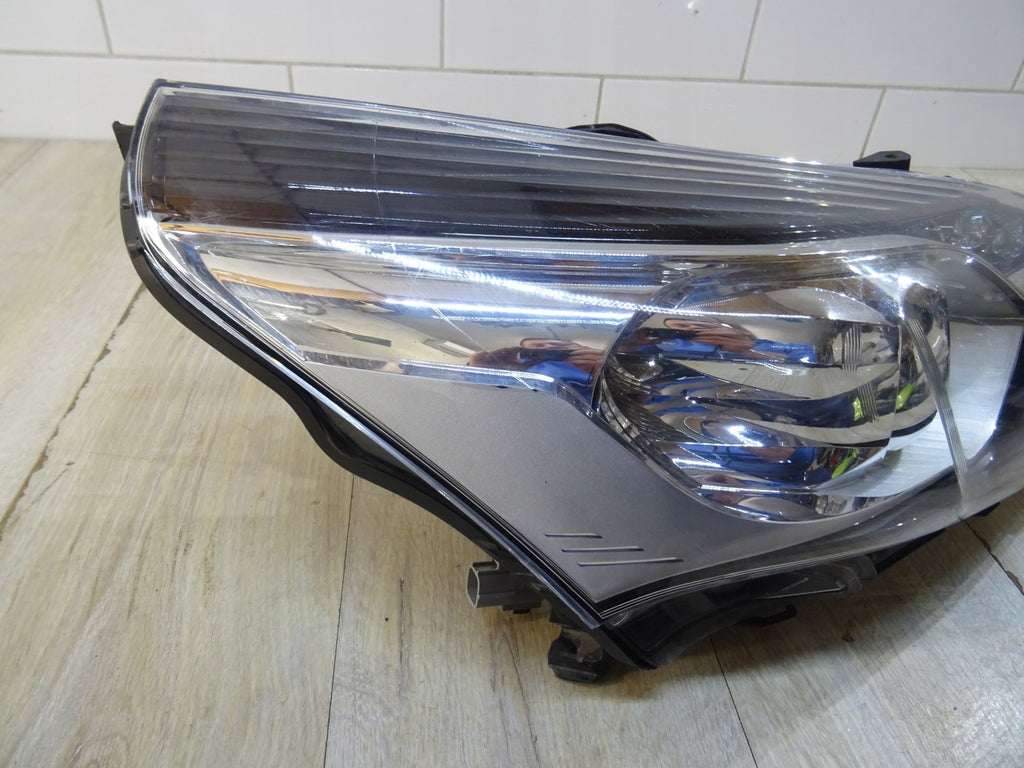 Frontscheinwerfer Toyota Verso 81110-0F181-00 Xenon Rechts Headlight SCH6190285987bp