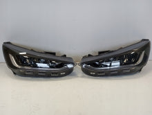 Laden Sie das Bild in den Galerie-Viewer, Frontscheinwerfer Ford Focus NX7B-13E015-CD NX7B-13E014-CD LED Rechts oder Links SCH8410398052ut