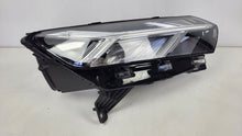 Laden Sie das Bild in den Galerie-Viewer, Frontscheinwerfer Dacia Sandero III Jogger 260106343R Rechts Headlight