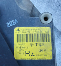 Load image into Gallery viewer, Frontscheinwerfer Mitsubishi Colt Rechts Scheinwerfer Headlight