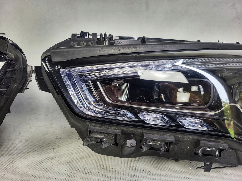 Frontscheinwerfer Mercedes-Benz Cla A1189061301 A1189061401 LED Ein Satz SCH8184874576vy