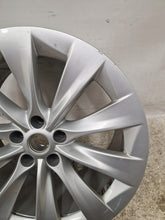 Laden Sie das Bild in den Galerie-Viewer, 1x Alufelge 20 Zoll 10.0" 5x120 35ET 1027225-00-A Tesla Model X Rim Wheel FEL3012476872mm