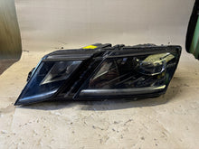 Load image into Gallery viewer, Frontscheinwerfer Skoda Octavia III 5E1941015D Full LED Links Headlight SCH4155716442zw