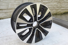 Laden Sie das Bild in den Galerie-Viewer, 1x Alufelge 16 Zoll 6.5&quot; 5x112 A1774010000 Mercedes-Benz Rim Wheel