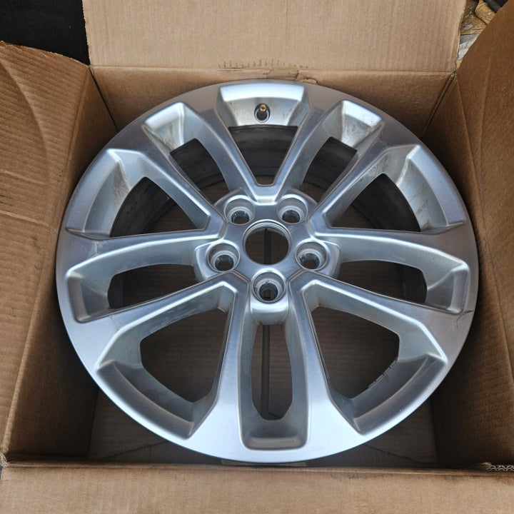 1x Alufelge 17 Zoll 7.0" 5x108 50ET Glanz Silber LJ6C-1007-A2A Ford Kuga Iii FEL5371112534ig