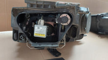 Laden Sie das Bild in den Galerie-Viewer, Frontscheinwerfer Audi A5 Xenon Rechts Scheinwerfer Headlight