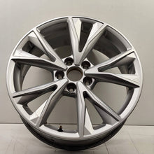 Load image into Gallery viewer, 1x Alufelge 18 Zoll 83A601025K Audi Q3 Rim Wheel FEL4002188186bd