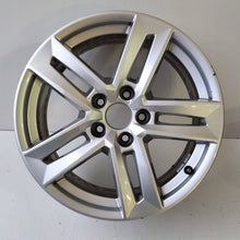 Laden Sie das Bild in den Galerie-Viewer, 1x Alufelge 17 Zoll 37ET Glanz 8W0601025P Audi A4 B9 Rim Wheel FEL8522431283zs