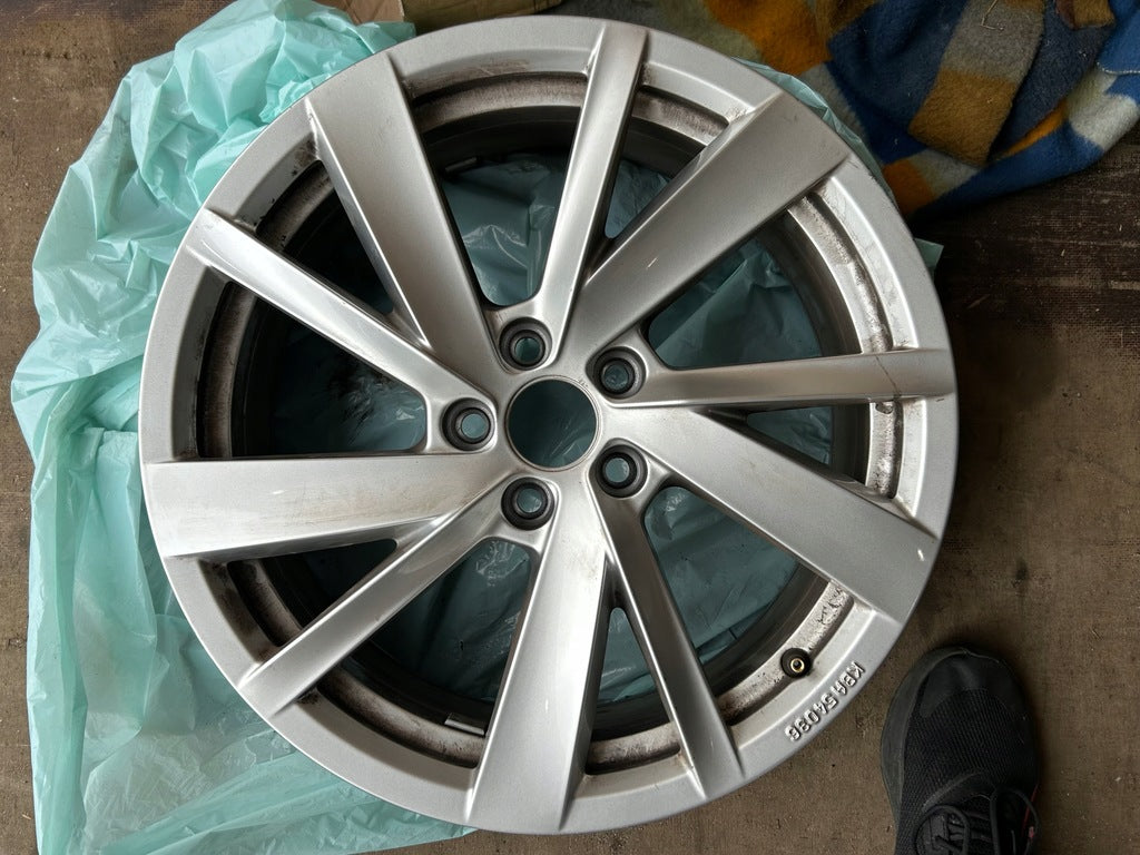 1x Alufelge 17 Zoll 6.5" 5x112 39ET 2G7071497 VW Taigo Rim Wheel FEL2967301358em