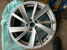 Load image into Gallery viewer, 1x Alufelge 17 Zoll 6.5" 5x112 39ET 2G7071497 VW Taigo Rim Wheel FEL2967301358em