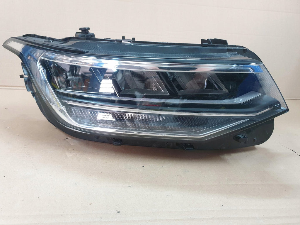 Frontscheinwerfer VW Tiguan 5NB941036C Rechts Scheinwerfer Headlight