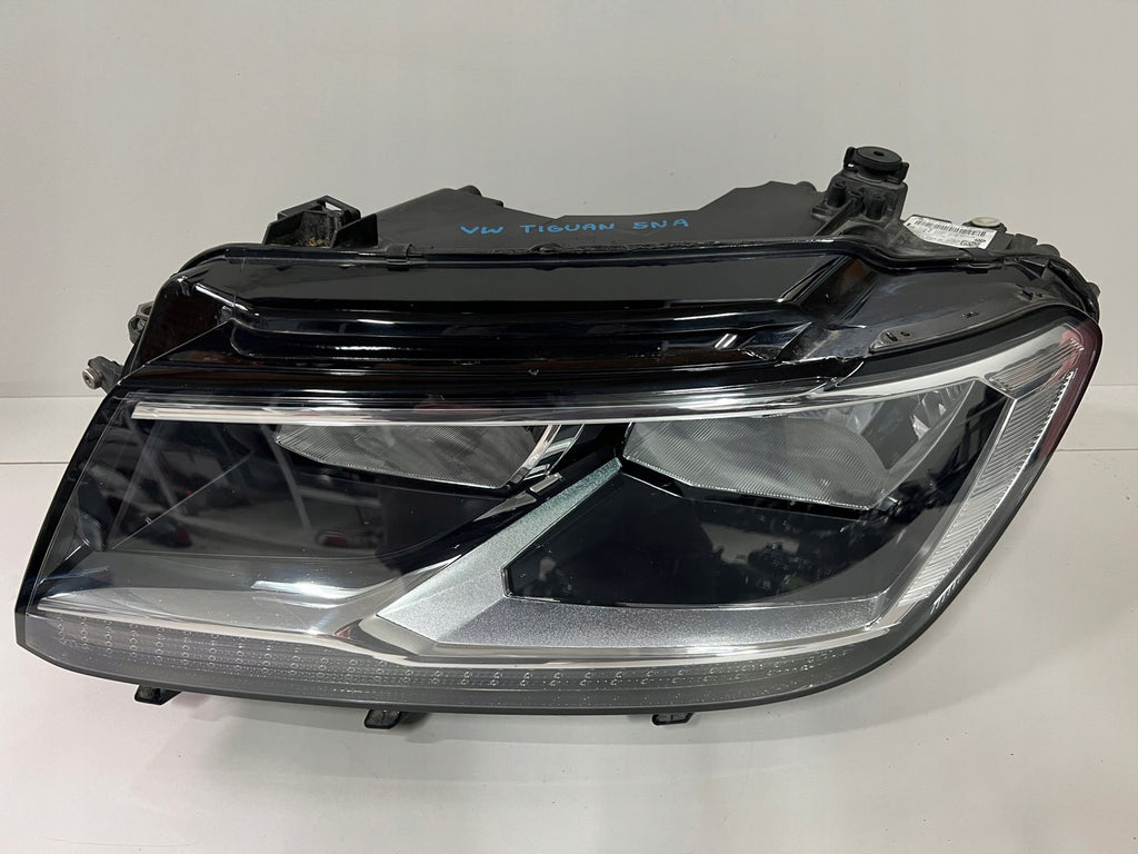 Frontscheinwerfer VW Tiguan 5NB941005B Links Scheinwerfer Headlight