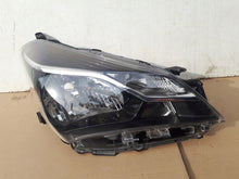 Load image into Gallery viewer, Frontscheinwerfer Toyota Yaris Rechts Scheinwerfer Headlight