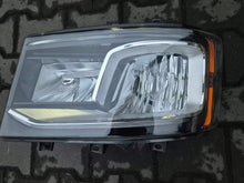 Laden Sie das Bild in den Galerie-Viewer, Frontscheinwerfer 2338277 Rechts Scheinwerfer Headlight SCH1912440839nm