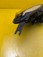 Laden Sie das Bild in den Galerie-Viewer, Frontscheinwerfer Renault Clio I 260605046R LED Links Scheinwerfer Headlight SCH6828215280tj