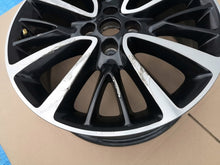 Laden Sie das Bild in den Galerie-Viewer, 1x Alufelge 17 Zoll 7.0" 4x100 44ET AA3P13402972 Opel Corsa E Rim Wheel FEL6072083961op