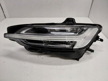 Laden Sie das Bild in den Galerie-Viewer, Frontscheinwerfer Volvo V60 S60 III 32404685 Full LED Links Headlight SCH3146605370vg