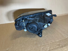 Load image into Gallery viewer, Frontscheinwerfer Skoda Superb III 3V1941015A Xenon Links Scheinwerfer Headlight