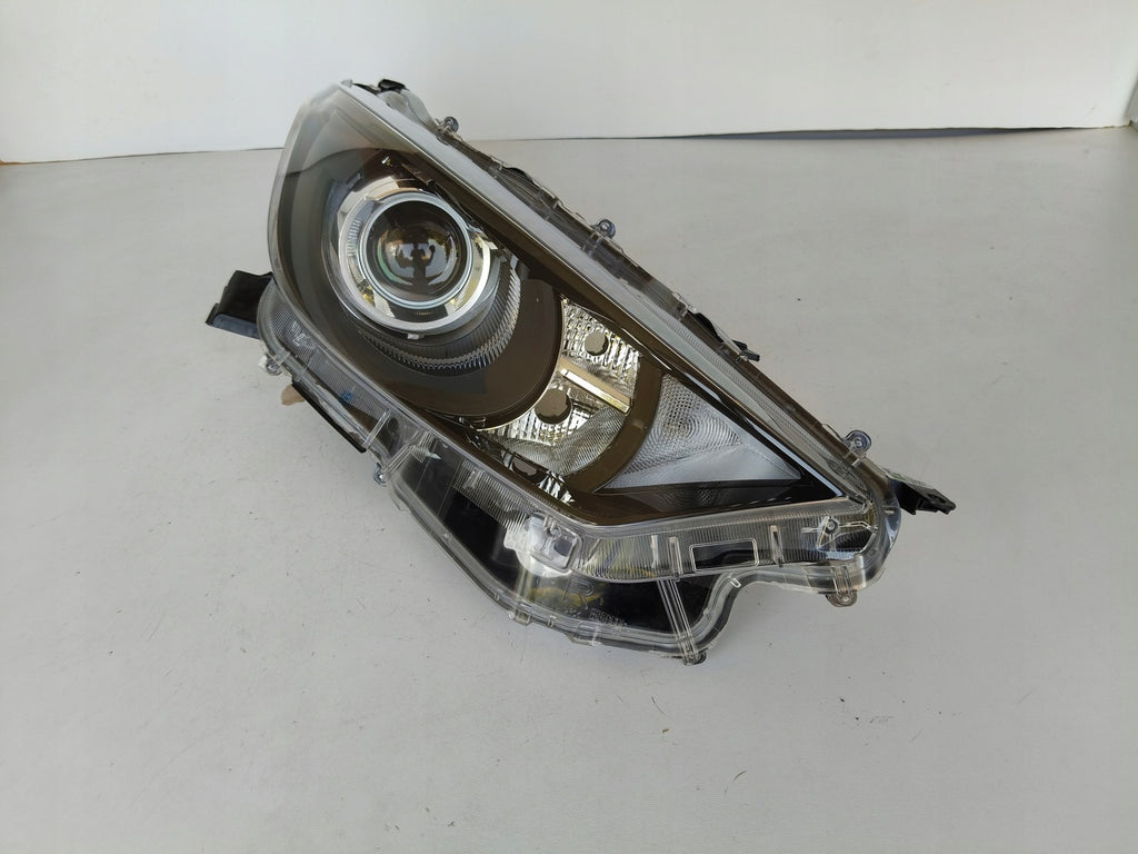 Frontscheinwerfer Toyota Yaris Rechts Scheinwerfer Headlight SCH1018961159mk