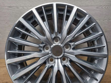 Laden Sie das Bild in den Galerie-Viewer, 1x Alufelge 18 Zoll 7.0&quot; 5x114.3 38ET Mitsubishi Outlander Rim Wheel