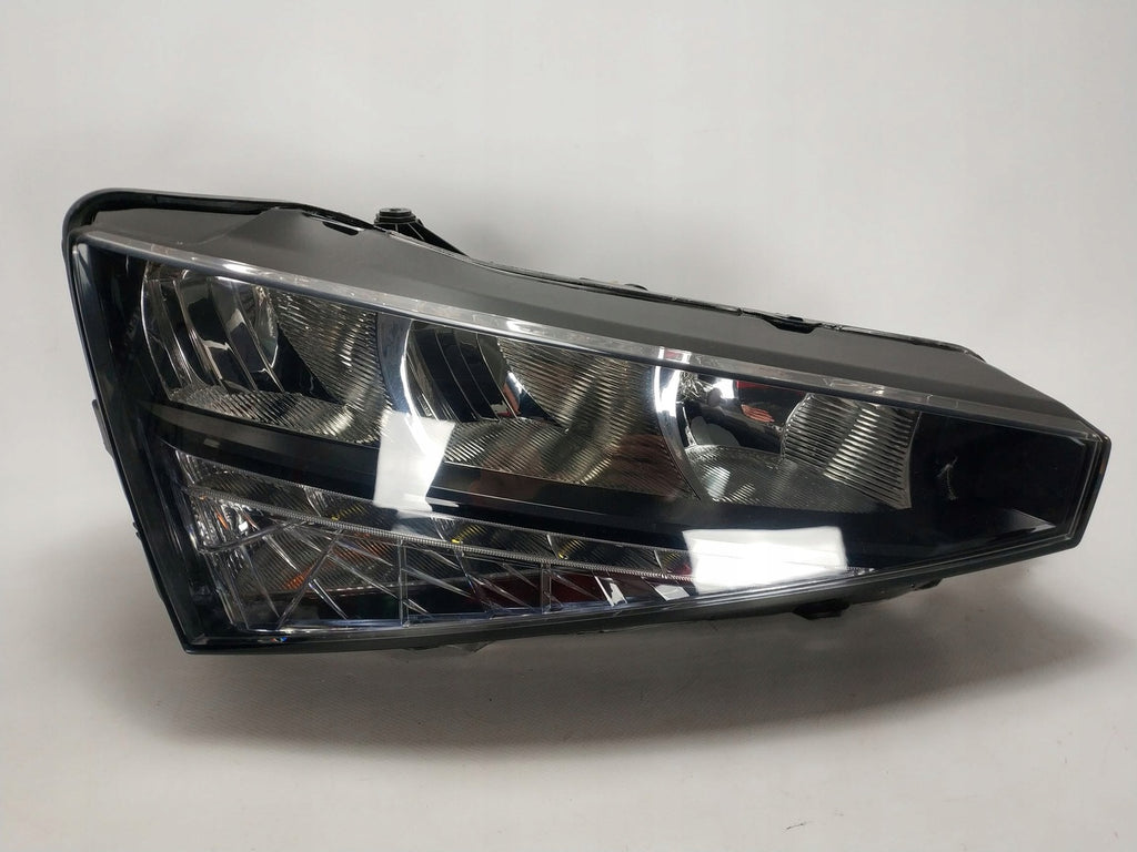 Frontscheinwerfer Skoda Scala 657941016 LED Rechts Scheinwerfer Headlight SCH3604616197vr