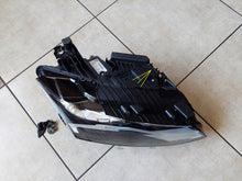 Laden Sie das Bild in den Galerie-Viewer, Frontscheinwerfer Peugeot 308 III 9851673580 Full LED Rechts Headlight SCH9367932739jr
