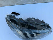 Laden Sie das Bild in den Galerie-Viewer, Frontscheinwerfer Peugeot 208 II 1682772380 Rechts Scheinwerfer Headlight SCH1168476046iy