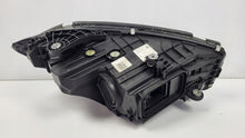 Laden Sie das Bild in den Galerie-Viewer, Frontscheinwerfer Mercedes-Benz W206 A2069060703 Links Scheinwerfer Headlight SCH7131370810ue