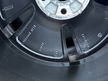 Load image into Gallery viewer, 1x Alufelge 19 Zoll 1T3601025J VW I Rim Wheel FEL8902290862zs