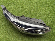 Load image into Gallery viewer, Frontscheinwerfer Kia Ceed 92102J7500 Rechts Scheinwerfer Headlight SCH4902163821rn