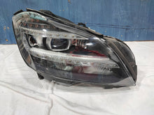 Laden Sie das Bild in den Galerie-Viewer, Frontscheinwerfer Mercedes-Benz Cls X218 C218 A2189067802 Rechts Headlight SCH3803789944tb