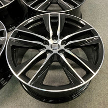 Laden Sie das Bild in den Galerie-Viewer, 4x Alufelge 19 Zoll 8.0" 5x112 50ET Glanz Schwarz 5F0601025AC Seat Leon FEL1856940530ie