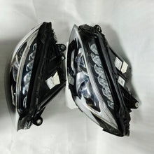 Laden Sie das Bild in den Galerie-Viewer, Frontscheinwerfer Mercedes-Benz A2059063204 Ein Satz Scheinwerfer Headlight SCH1377184767ho