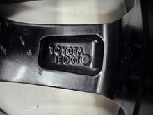 Load image into Gallery viewer, 1x Alufelge 17 Zoll PW4570D007 Toyota Yaris Cross Rim Wheel FEL1388683552zc