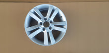 Laden Sie das Bild in den Galerie-Viewer, 1x Alufelge 16 Zoll 6.5" 5x114.3 45ET 42611-02810 Toyota Rim Wheel FEL4734976389jo