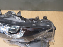 Laden Sie das Bild in den Galerie-Viewer, Frontscheinwerfer Toyota Auris 81110-02K30 Rechts Scheinwerfer Headlight SCH2709775794xs