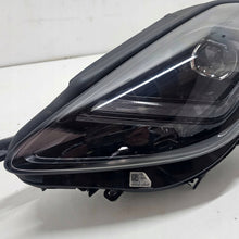 Laden Sie das Bild in den Galerie-Viewer, Frontscheinwerfer Maserati I 06701588620 Rechts Scheinwerfer Headlight SCH4632875284on