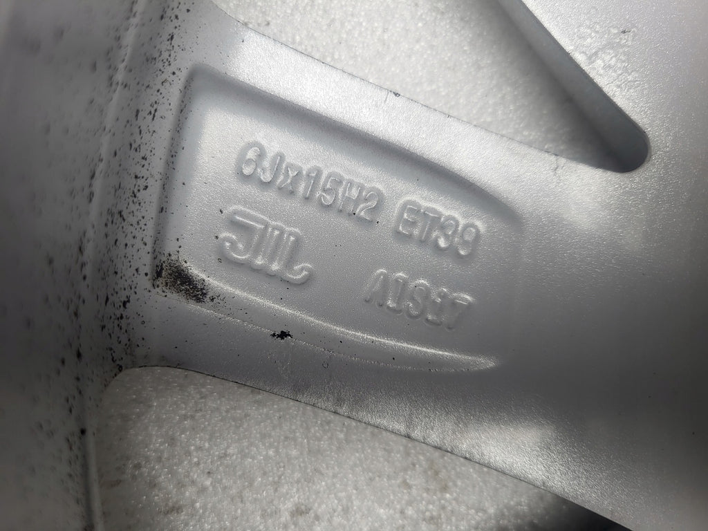 1x Alufelge 15 Zoll 6.0" 5x100 38ET 6J0601025M Seat Ibiza Iv Rim Wheel