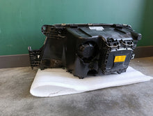 Laden Sie das Bild in den Galerie-Viewer, Frontscheinwerfer Man 81251016768KOD 85122000 Rechts Scheinwerfer Headlight SCH5730756056mc