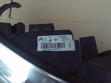 Laden Sie das Bild in den Galerie-Viewer, Frontscheinwerfer Citroën C4 II 9687895980-04 Xenon Rechts Headlight