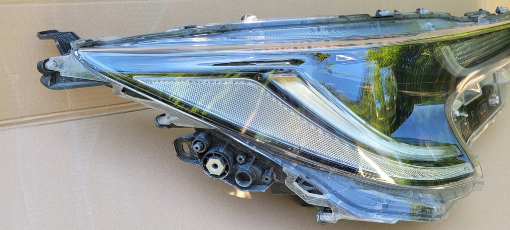 Frontscheinwerfer Toyota Corolla 81110-02S70 Rechts Scheinwerfer Headlight SCH5634917170ec